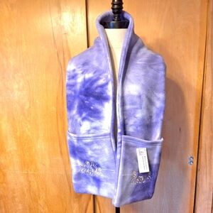 Purple Tie-Dye Fleece Scarf with Embroidered Golden Retriever Pockets (2…